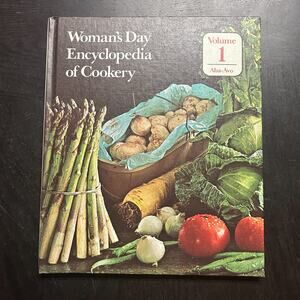 Woman's Day Encyclopedia Of Cookery Volume 1 Cookbook 1979 Vintage 1979 ABA-AVO